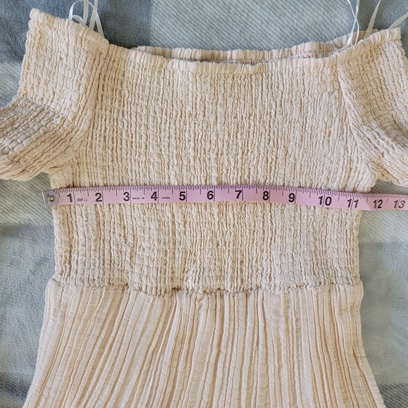 GUESS Gauzy Crinkly Crochet Lace Smocked Off The Shoulder Tiered Dress Small - Picture 11 of 13
